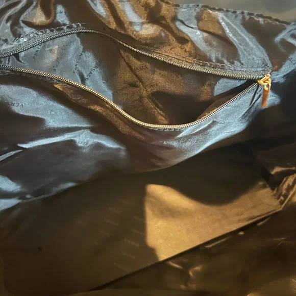 Versace Parfums Tote Medusa Logo Soft Vinyl Black and Gold NWT - Picture 8 of 8